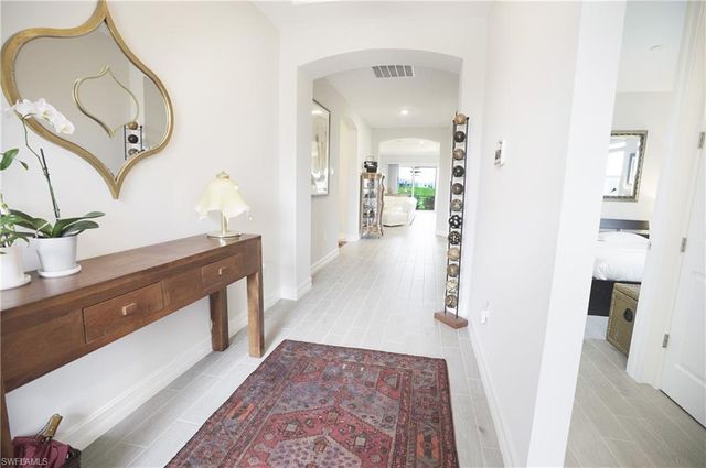 18698 Royal Hammock BLVD, Naples, FL 34114
