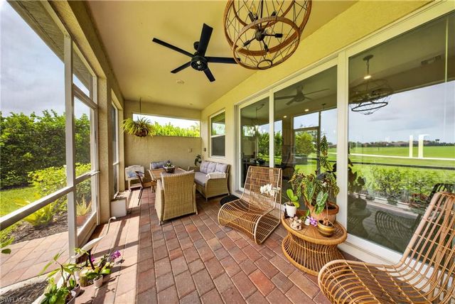 18698 Royal Hammock BLVD, Naples, FL 34114
