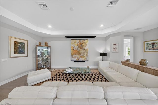 18698 Royal Hammock BLVD, Naples, FL 34114
