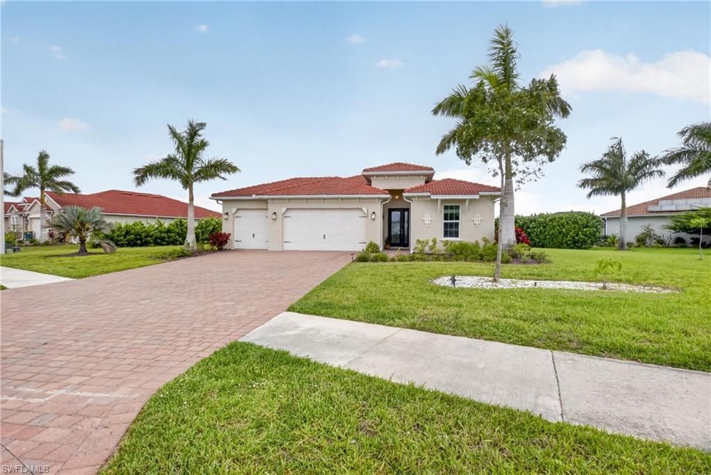 18698 Royal Hammock BLVD, Naples, FL 34114