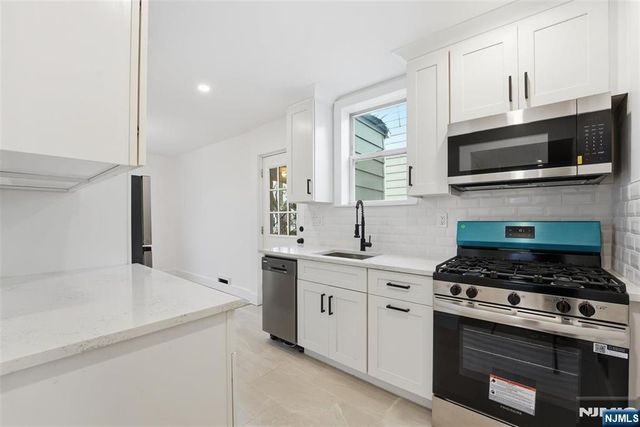 5 Colleen Street, Newark, NJ 07106