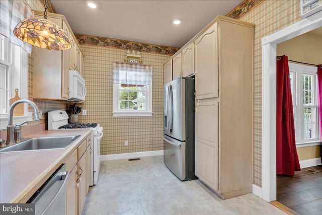 130 E HANCOCK ST, Riverside, NJ 08075