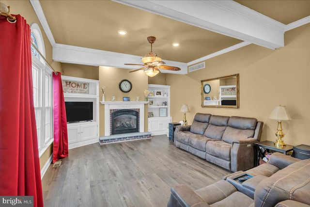 130 E HANCOCK ST, Riverside, NJ 08075