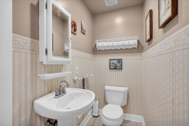 130 E HANCOCK ST, Riverside, NJ 08075
