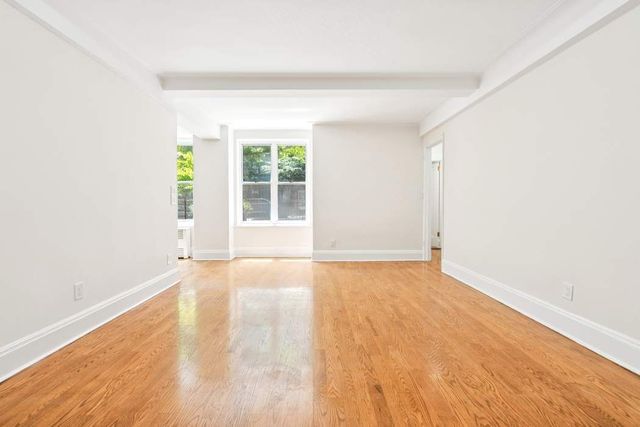 333 E 53rd St Apt 1F, New York City, NY 10022