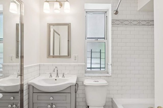 333 E 53rd St Apt 1F, New York City, NY 10022