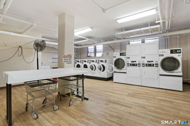 25 Cartright Street 3K, Bridgeport, CT 06604