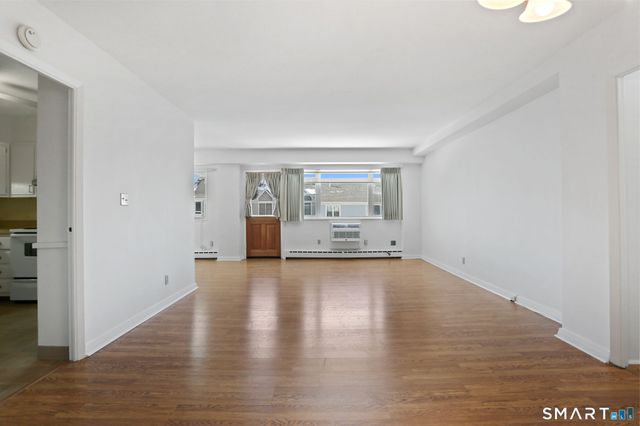 25 Cartright Street 3K, Bridgeport, CT 06604