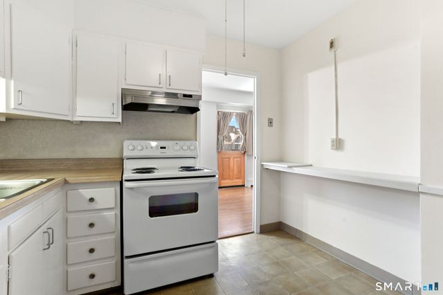 25 Cartright Street 3K, Bridgeport, CT 06604