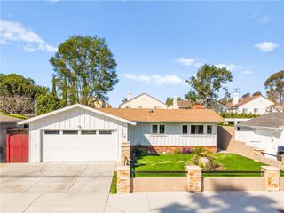 2689 Santa Ana Avenue, Costa Mesa, CA 92627