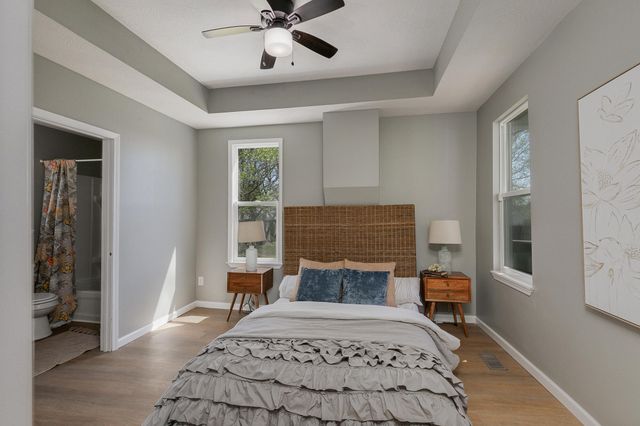 1874 N Main Avenue, Springfield, MO 65803