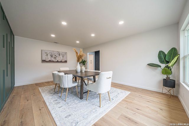 355 Donella, San Antonio, TX 78232