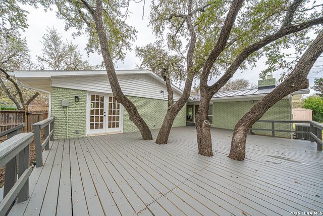 355 Donella, San Antonio, TX 78232