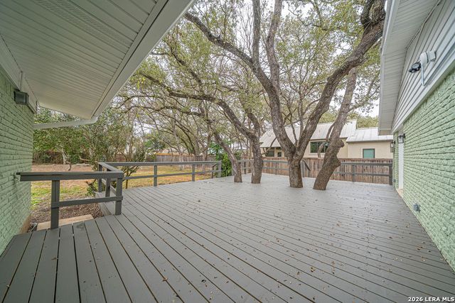 355 Donella, San Antonio, TX 78232