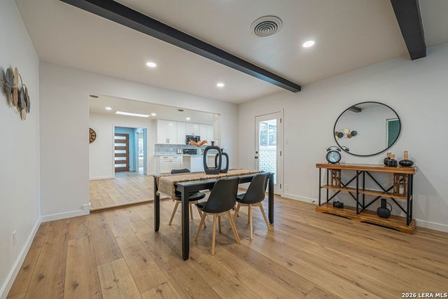 355 Donella, San Antonio, TX 78232