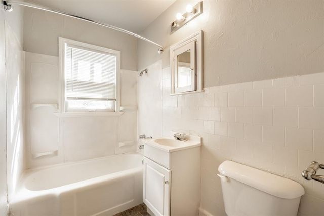 1216 E CAMPBELL Street, Edmond, OK 73034