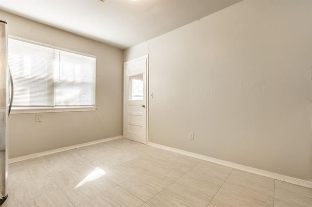 1216 E CAMPBELL Street, Edmond, OK 73034