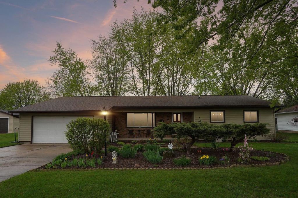 409 Cedar Street, Sauk City, WI 53583