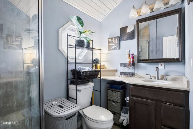 3041 E Lydius Street, Schenectady, NY 12303