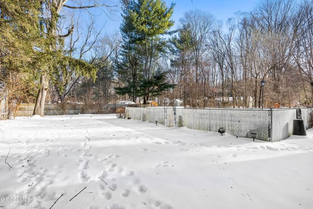 3041 E Lydius Street, Schenectady, NY 12303