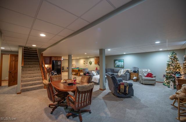 1313 Fairway Drive NE, New Philadelphia, OH 44663