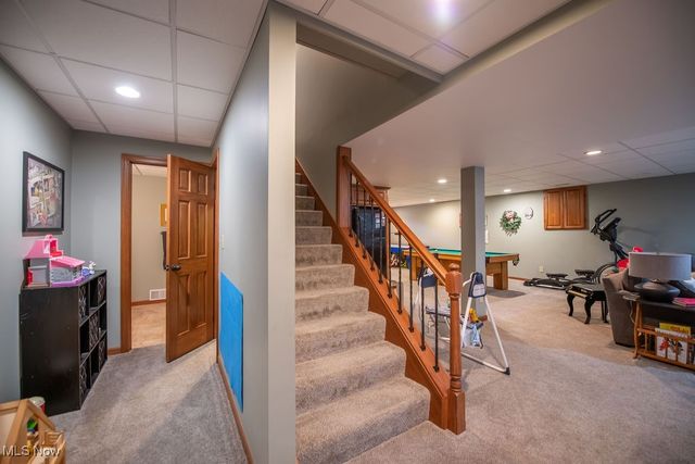 1313 Fairway Drive NE, New Philadelphia, OH 44663