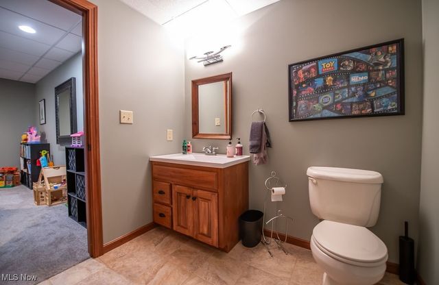 1313 Fairway Drive NE, New Philadelphia, OH 44663