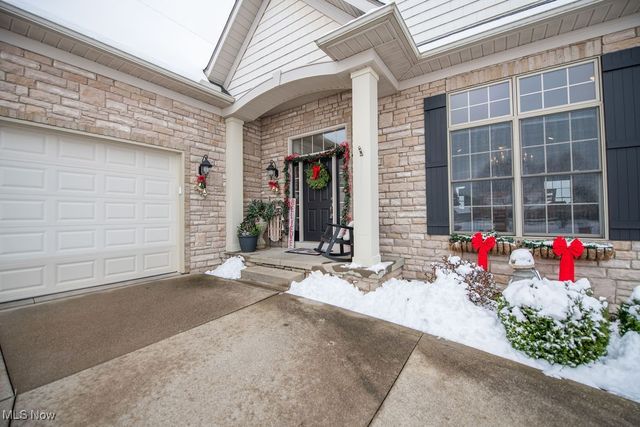 1313 Fairway Drive NE, New Philadelphia, OH 44663