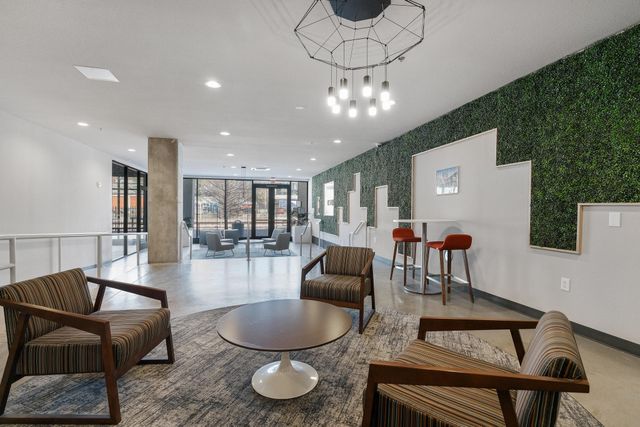 1800 E 4th 208, Austin, TX 78702