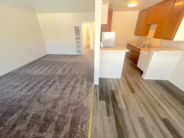 2115 Placentia Avenue 24, Costa Mesa, CA 92627