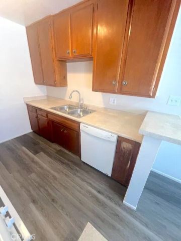 2115 Placentia Avenue 24, Costa Mesa, CA 92627