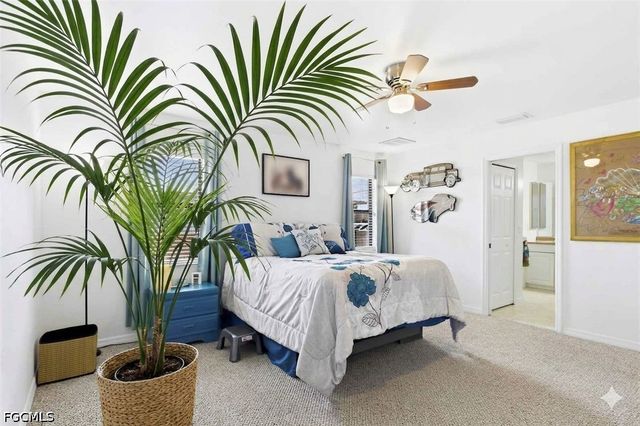 4352 Agualinda BLVD, Cape Coral, FL 33914