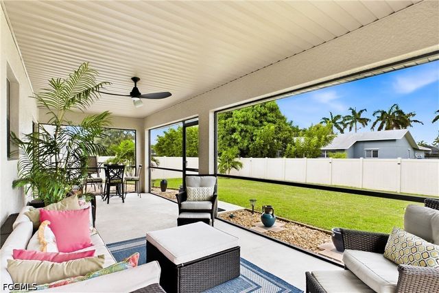 4352 Agualinda BLVD, Cape Coral, FL 33914