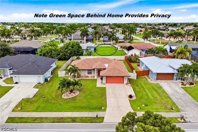 4352 Agualinda BLVD, Cape Coral, FL 33914