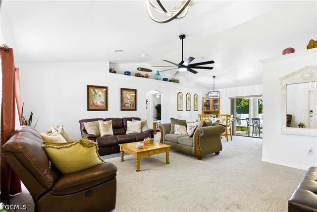 4352 Agualinda BLVD, Cape Coral, FL 33914