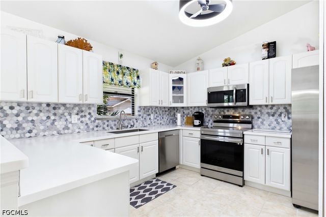 4352 Agualinda BLVD, Cape Coral, FL 33914