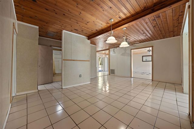 2802 WILSON CIRCLE, Lutz, FL 33548