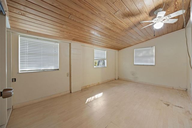 2802 WILSON CIRCLE, Lutz, FL 33548