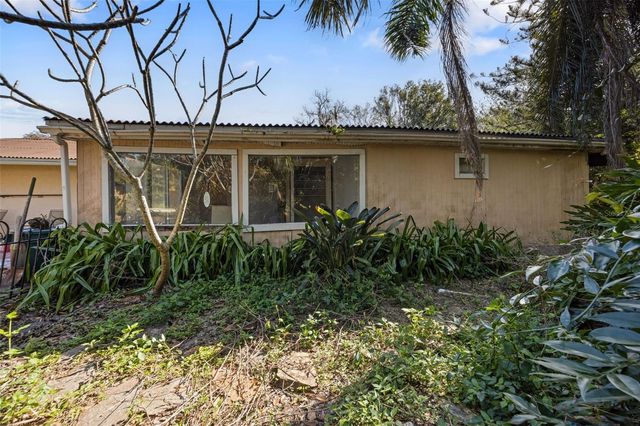 2802 WILSON CIRCLE, Lutz, FL 33548