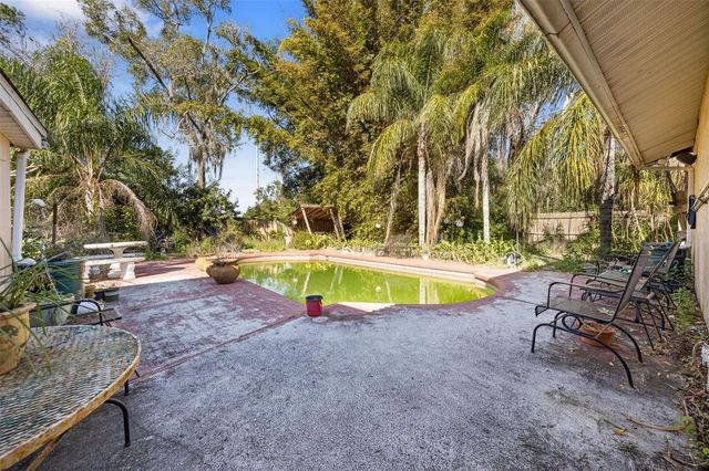 2802 WILSON CIRCLE, Lutz, FL 33548