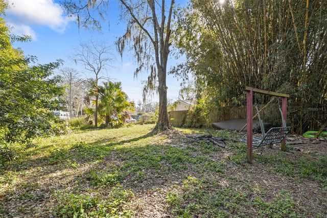 2802 WILSON CIRCLE, Lutz, FL 33548