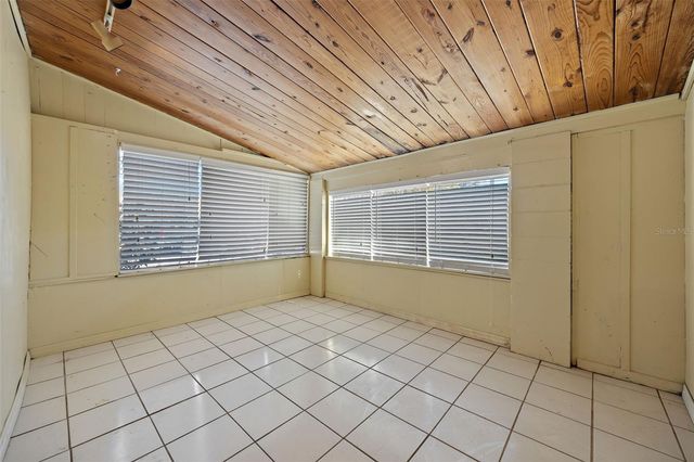 2802 WILSON CIRCLE, Lutz, FL 33548