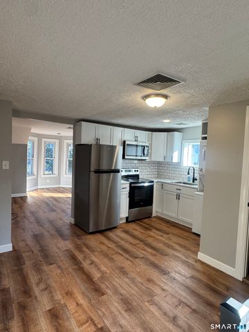 33-35 New Street, Shelton, CT 06484