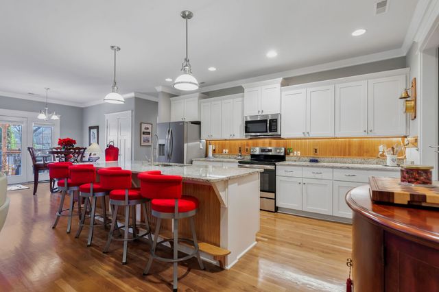 3043 Cross Gate Ln, Columbia, TN 38401