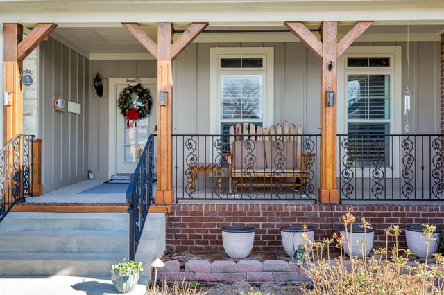 3043 Cross Gate Ln, Columbia, TN 38401