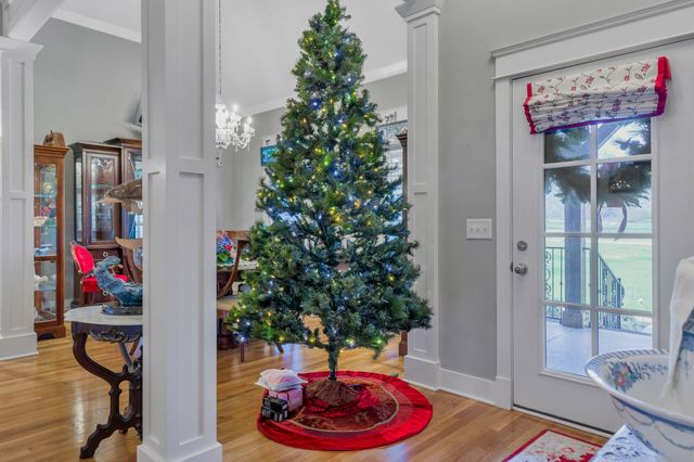 3043 Cross Gate Ln, Columbia, TN 38401