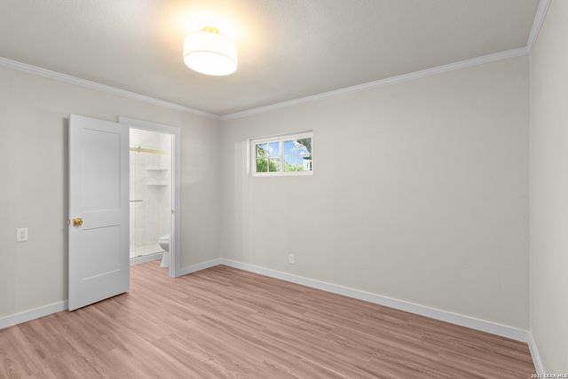 404 Oak Park Dr, Boerne, TX 78006