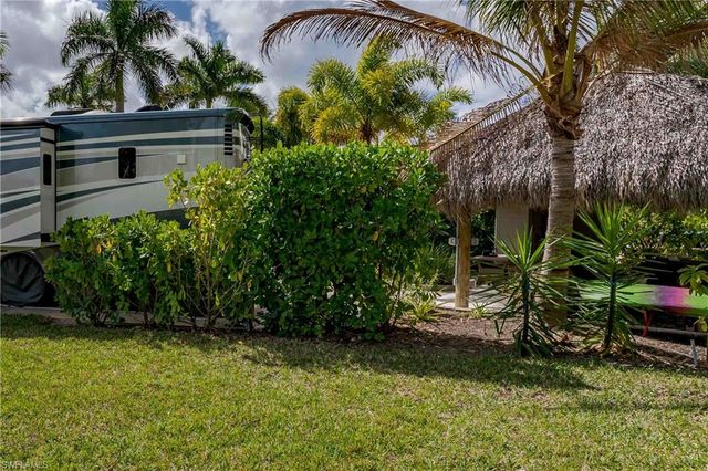 13399 Snook CIR, Naples, FL 34114