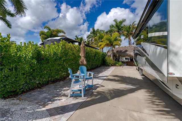 13399 Snook CIR, Naples, FL 34114