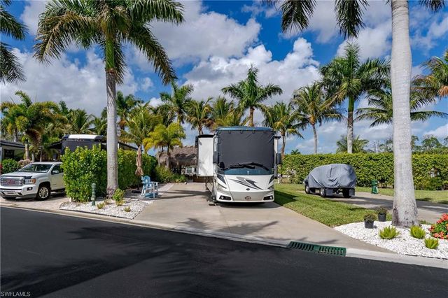 13399 Snook CIR, Naples, FL 34114